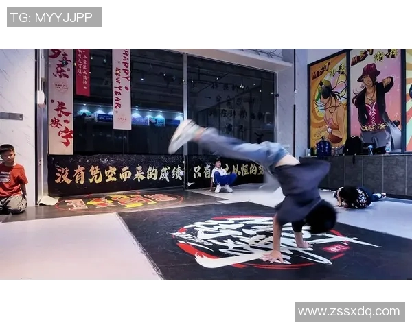 广州街舞队与西安街舞队对决复盘分析力量与技巧的较量
